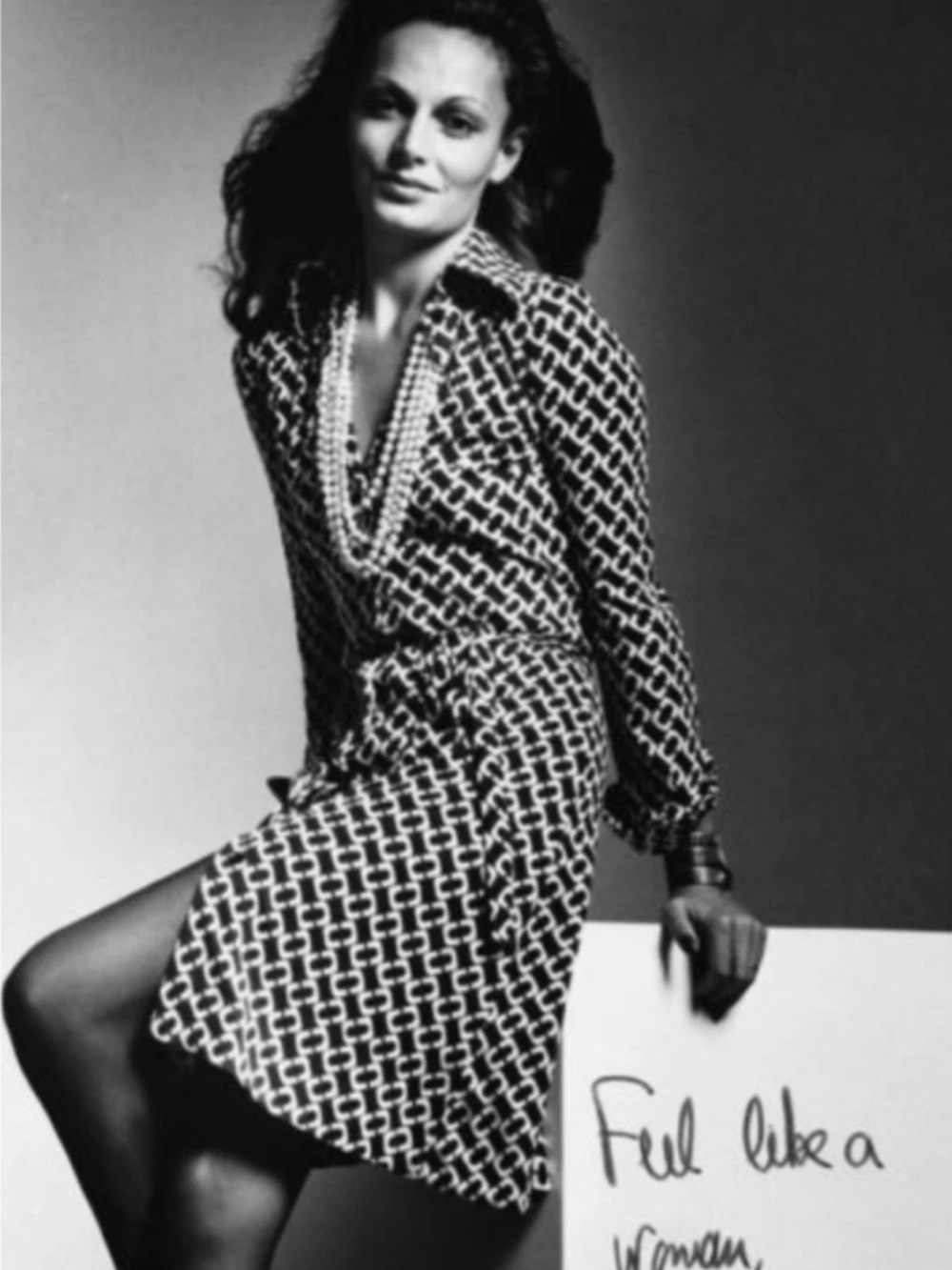 Diane Von Furstenberg - Black & White “Jeanne” Silk Wrap Dress - Sz. 4